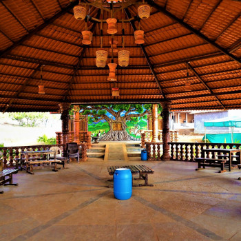 Dining Gangebhavi Resort